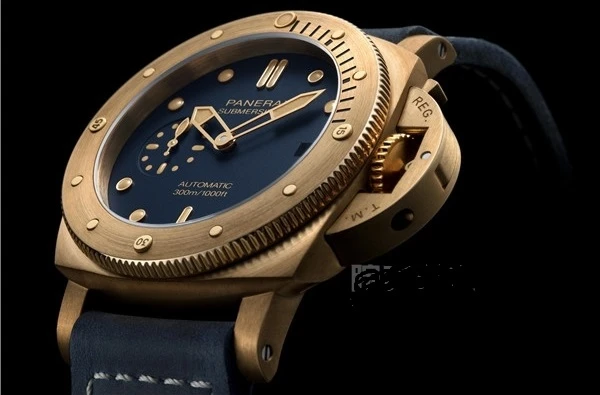 Orologio Panerai SUBMERSIBLE BRONZO BLU ABISSO serie stealth in bronzo