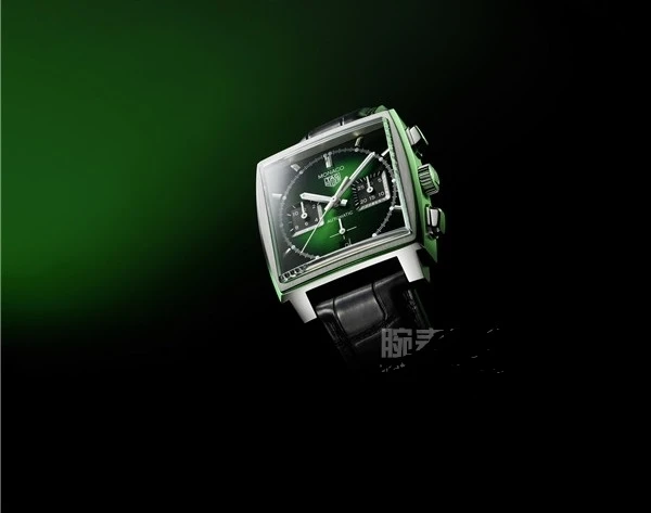 TAG HEUER lancia il cronografo con quadrante verde MONACO